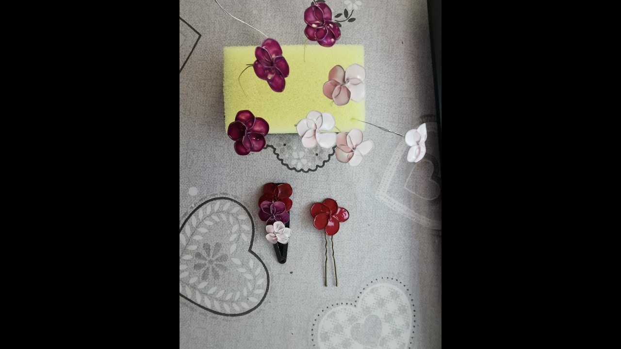 Fleur en fil fer et vernis