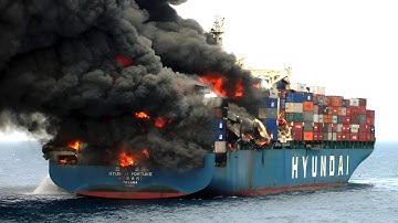 Incredible Moments Caught On CCTV Camera #20