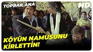 Toprak Ana - Murat, Hasan'ın Düğününde Olay Çıkardı! | Fatma Girik Eski Türk Filmi