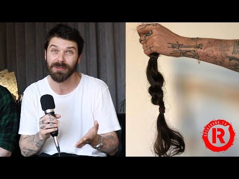 Biffy Clyro's Simon Neil Is Giving His Hair Away To Charity