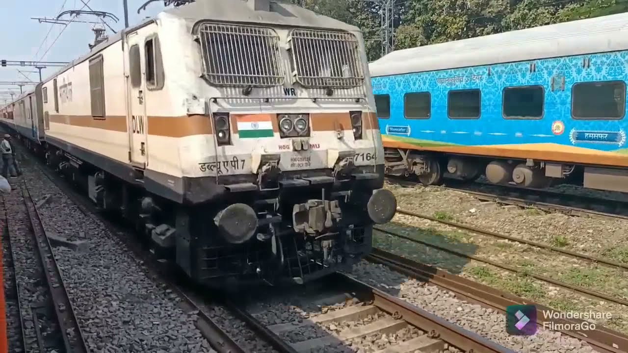 (05733) The Katihar Amritsar Ltt Amrapali Express Special train