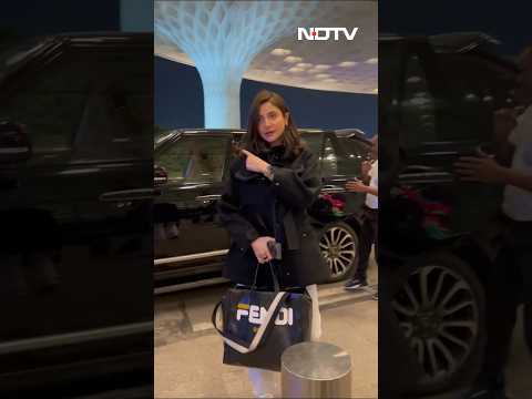 Airport पर Anushka Sharma ने पैपराजी से बोला : "बढ़िया"