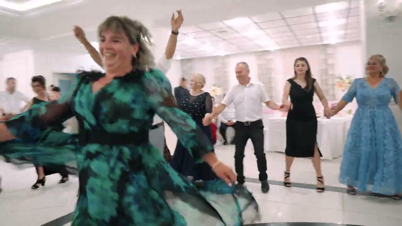 Încă o nuntă frumoasă de la Sud cu Galina Botezatu și fromația la Izvor