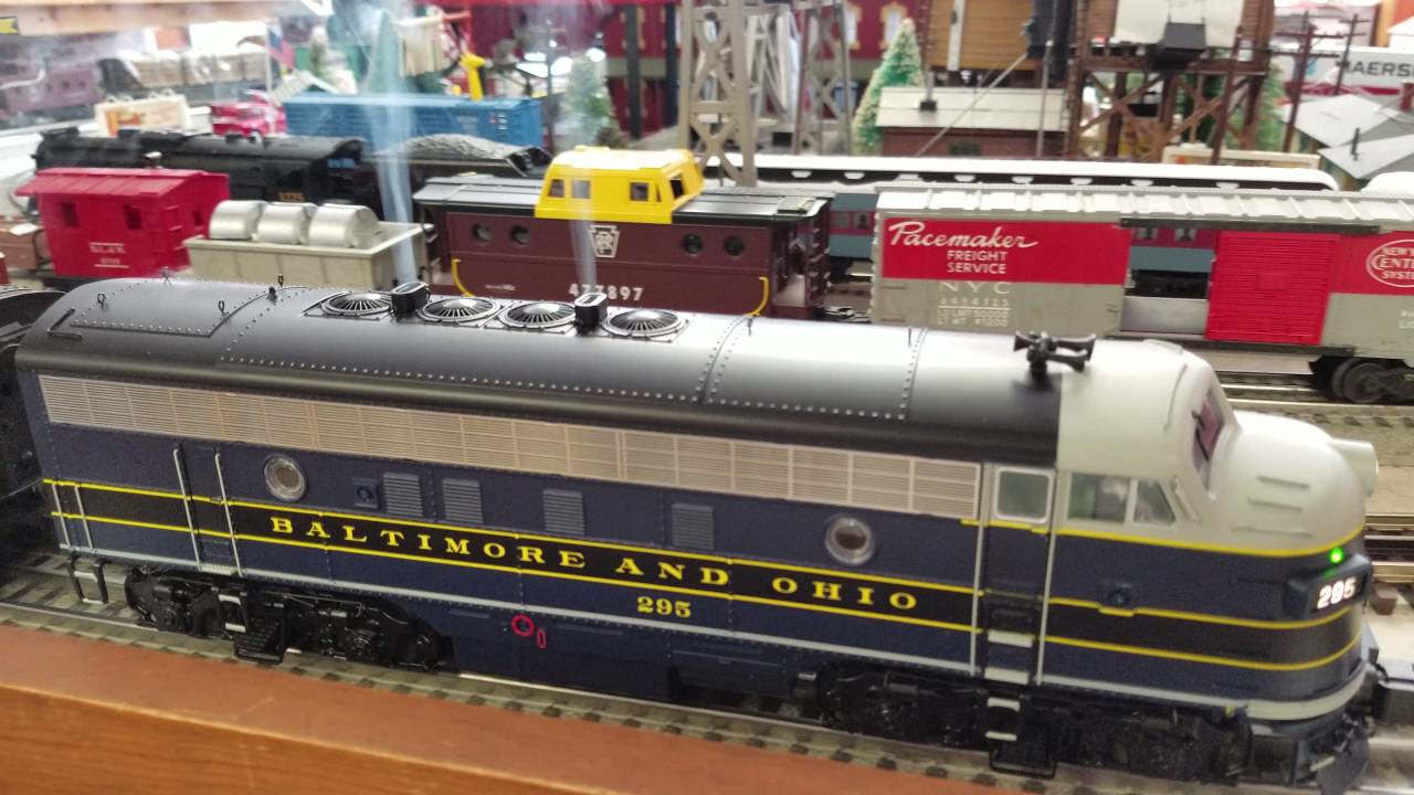 MTH model train demo with sound and smoke YouTube