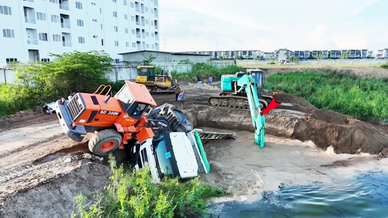 Unexpected DISASTER! Ground Collapse Area Land Filling Up Dump Truck Delivery Collapse into Water