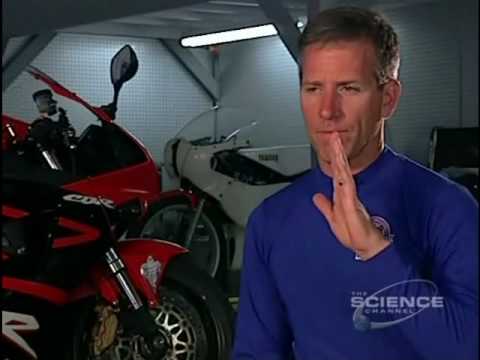 What is the gyroscopic effect on a motorcycle?