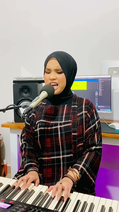 Rahmatun lil'Alamin - maher zain cover by putri ariani