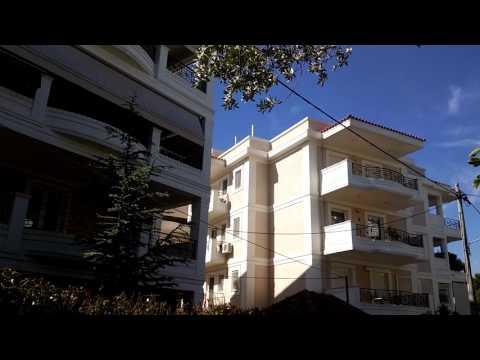 Video: Facade Na Bustani: Jengo La Ghorofa-villa