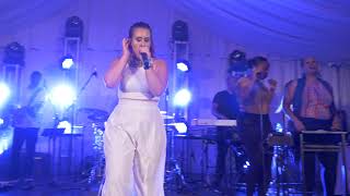 MAY WELLS — One Night (Live @ Le Mirage's Golf Club)