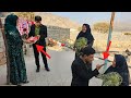 Bouquet of flowers and sweets from Rasoul for Asma in the mountains