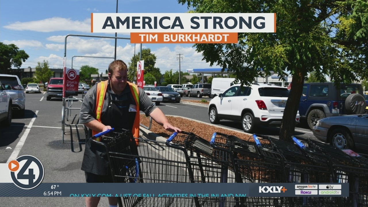 America Strong: Albertsons courtesy clerk brings smiles to Spokane customers