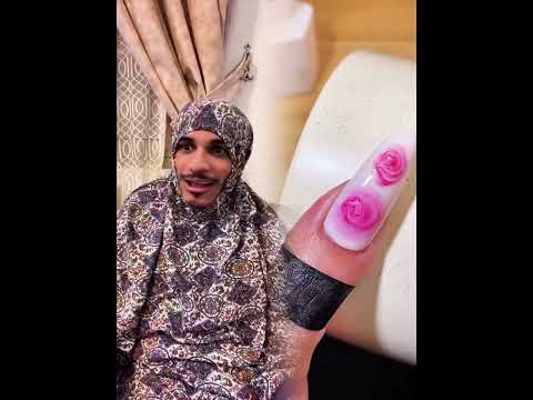 فهودي ماينقال شي قدامه