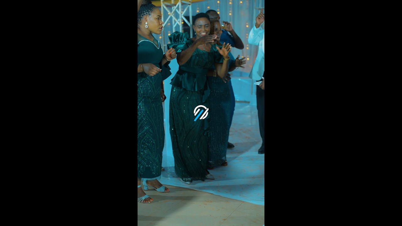 CHEKI VIBES LA MASHABIKI WA SIMBA NA YANGA - YouTube