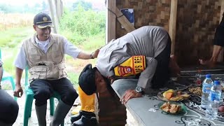 A Viral Video of Having Coffee with Mbah Condro at a Corn Farmer's Hut