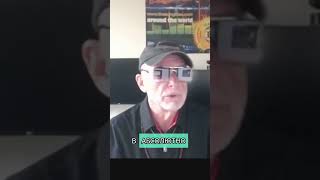 Обсуждение кармы и перерождения души.