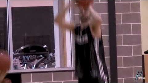 090311 ginobili back to the Shooting training