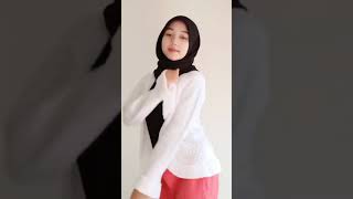 ketika ukhty cantik goyang goyangnya Chika~ di zafran Maulana