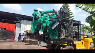 Hdanir Jatuh Menaikkan Genset 1000kva Diatas Truk