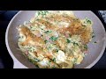 EGG OMELETTE WITH SAUSAGE AND PARSLEY 