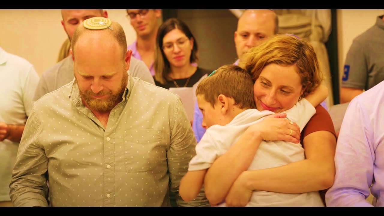 לו יהי Let It Be | משפחת קאופמן - אזכרה לדניאל קאופמן | שירת המונים | וזה הקול