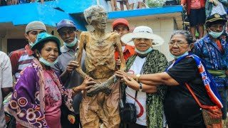 Here, We live With Dead Bodies for a years. Living with the death tribe of Indonesia.