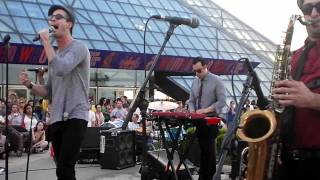 Fitz and the Tantrums - Tighter (Live)-Rock-n-Roll Hall of fame,Cleveland 7/6/11