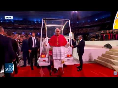 Video Papa torna sul viaggio in Francia. Non nascondiamo la nostra fede