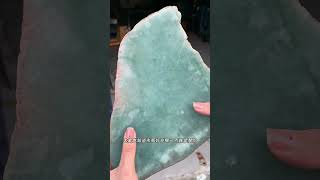 今天不多说 直接切一块木那杨梅皮的料子 看看是涨是垮