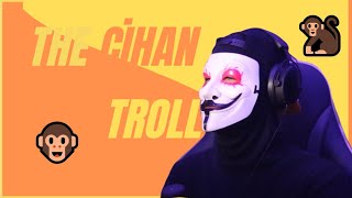 Ci̇han Kiz Yayinciyi Maymun Edi̇yor