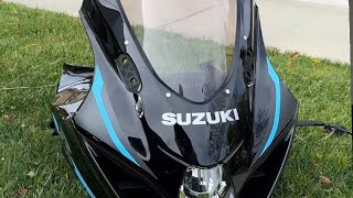 Removing the front of a GSX-R 1000!! (Fairings)