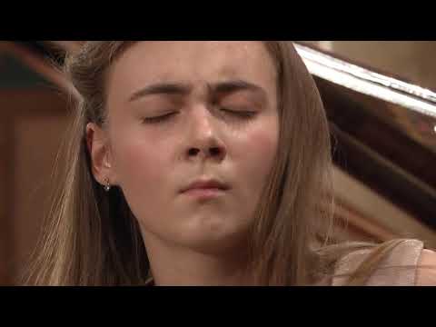 Aleksandra Hortensja Dąbek – J.S. Bach, Prelude and Fugue in E flat minor, BWV 853 (First stage)