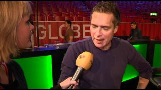 Thorsten Flinck retar upp sig på Expressens reporter  i direktsändning