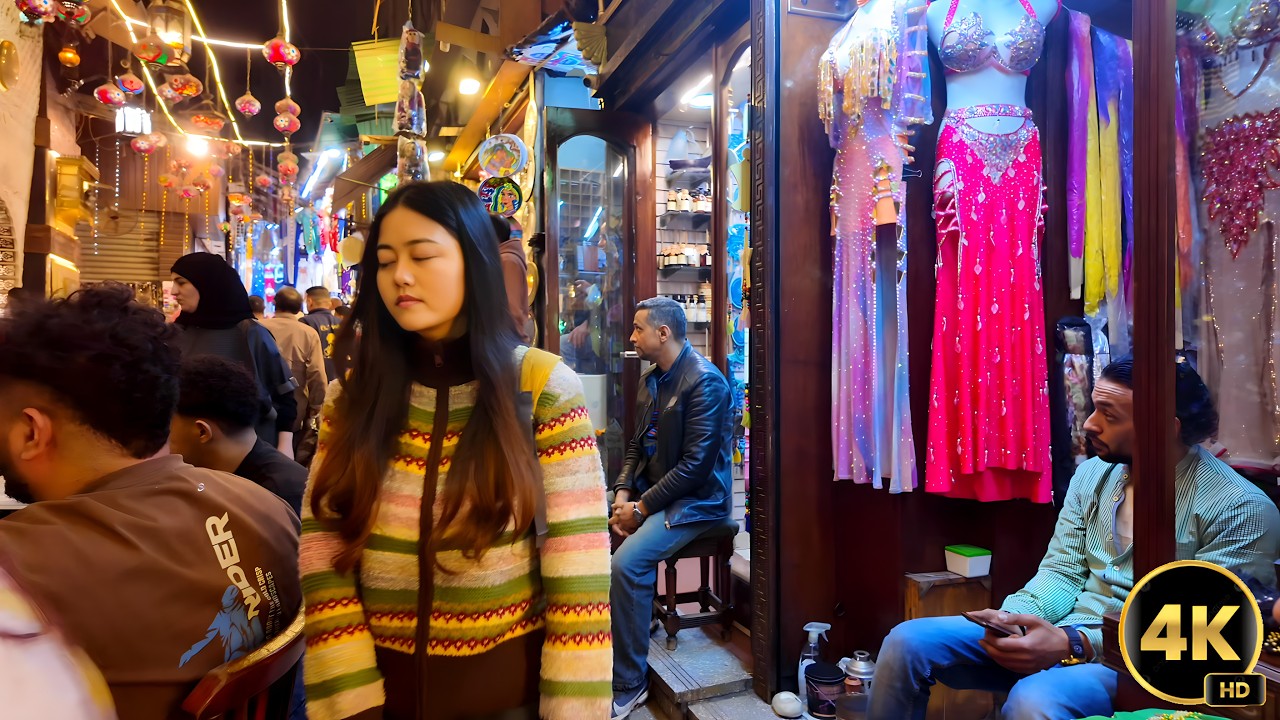 جمال الحياة في مصر قبل الفجر مع السحور الحسين | جولة سير