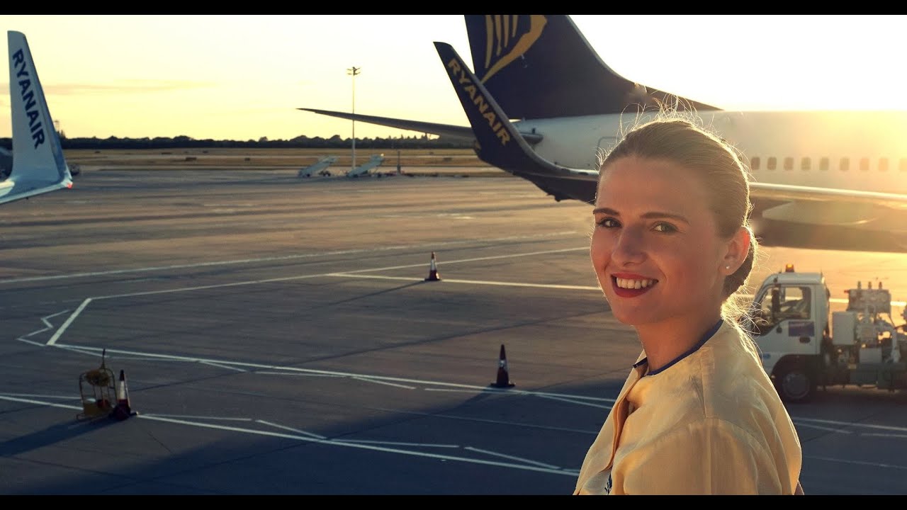 JAK WSPOMINAM PRACĘ W LINII RYANAIR? CZASY GDY BRAKOWAŁO MI NA ŻYCIE/MOJE POCZĄTKI BYCIA STEWARDESSĄ