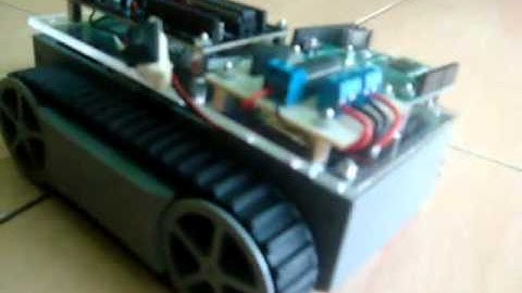 Kendali Robot dengan Smartphone Android