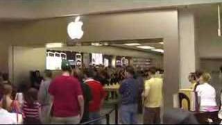 Apple Store Grand Opening