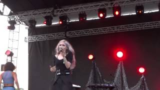 Grimes - Circumambient Live at Pitchfork Music Fest 2014