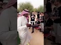 شاهد ماجد عبدالله بعد هالعمر والسن جابها وهو يتقهوى