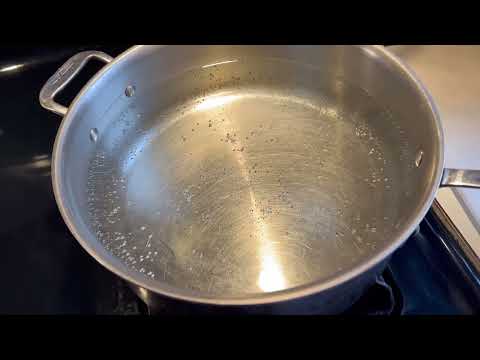 How To Perfectly Salt Your Pasta Water