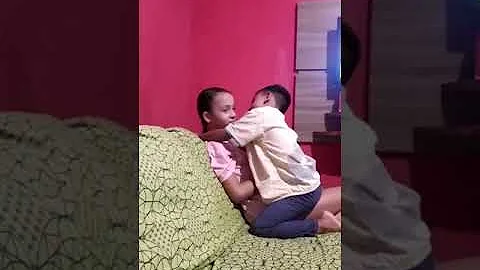 Como acalmar a sua irmã?