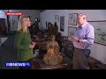 Auctioneer STUNNED after Buddha statue sells for 50x asking price | 9 News Australia