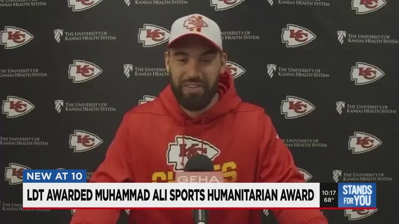 Chiefs offensive lineman Duvernay-Tardif wins Muhammad Ali Sports Humanitarian Award