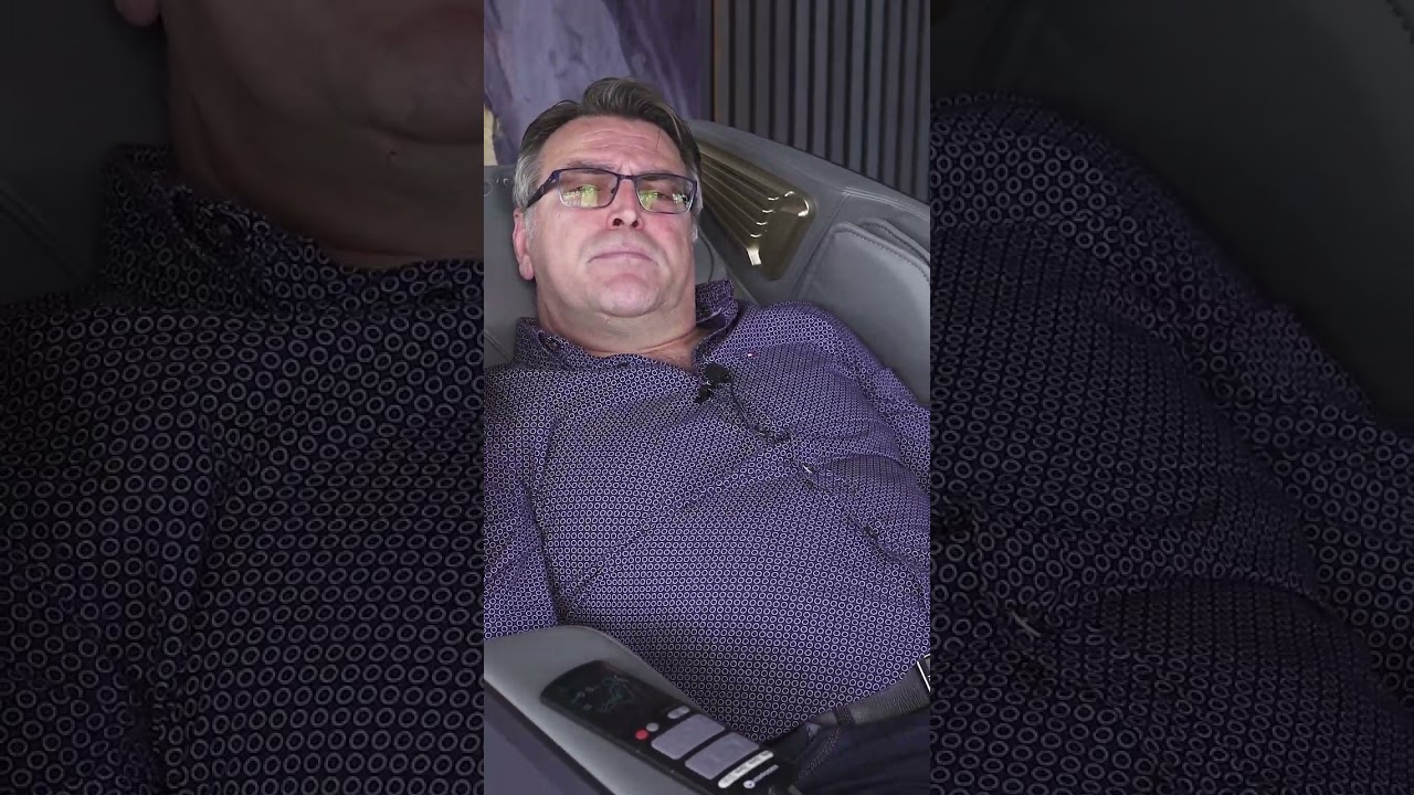 Everest Flex II se concentrează pe un masaj al spatelui de sus și până jos.