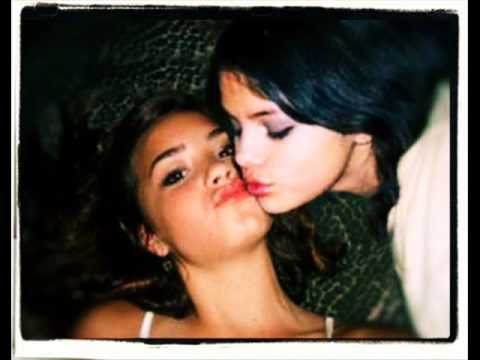 Selena Gomez And Demi Lovato Lesbian - Demi Lovto And Selena Gomez Naked - XXX PHOTO