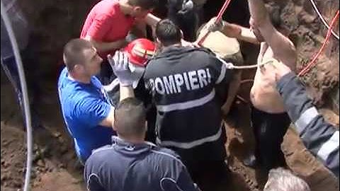 14 yo hero saves a child stuck in a well - Segarcea-Romania 13 04 2013