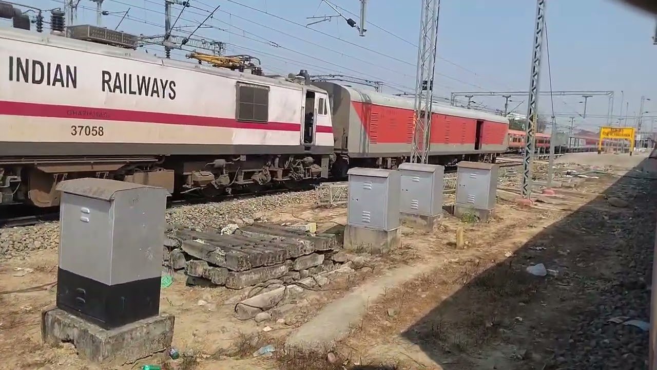 Nagaland Express slowly Entering Dibrugarh junction at final destination powered by WDP-4.|NFR| 