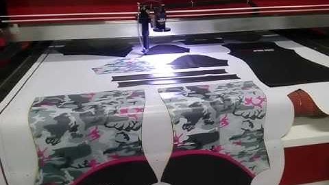 multi-mark positioning laser cutting machine for printed fabric