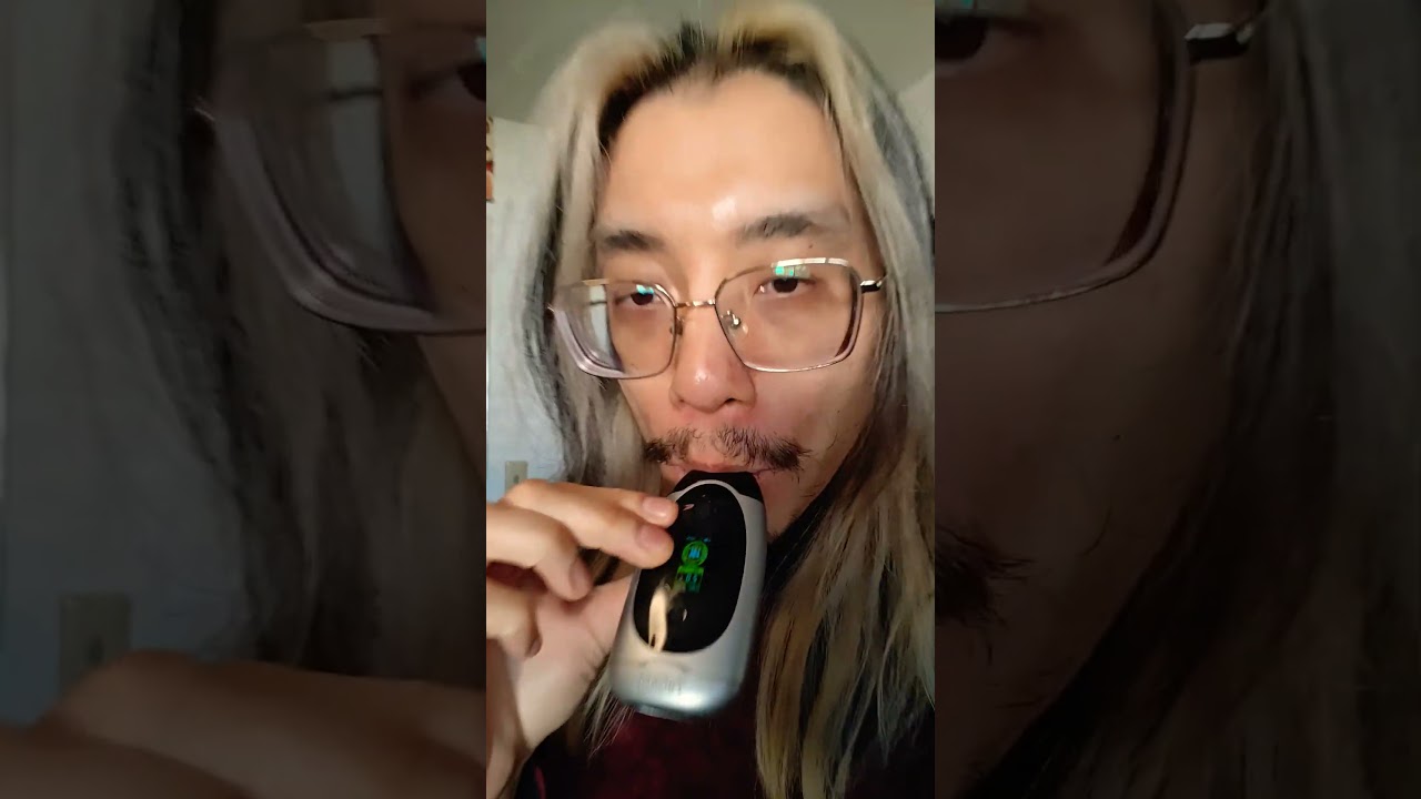 Где мои манеры? Давайте дважды моргнем!