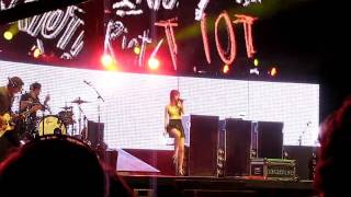 1/7 Paramore - Misery Business @ Delaware State Fair, Harrington, DE 7/24/10
