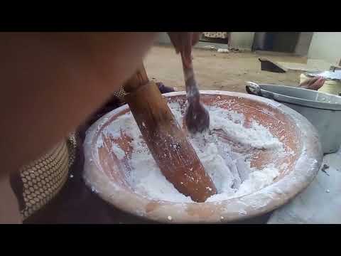 HOW WE MAKE OUR OWN PAP | Mozambique way |south african youtuber @buga